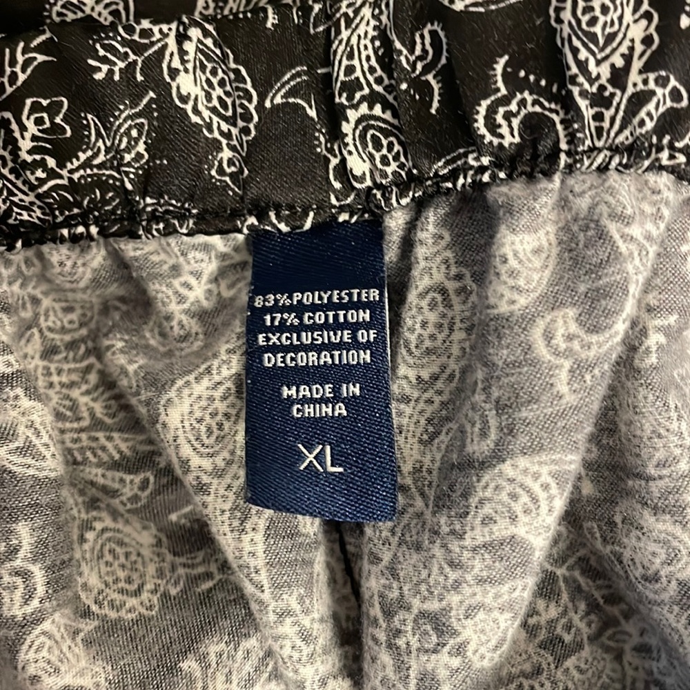Chaps paisley black and white pajama short sleeve set - Picture 7 of 7